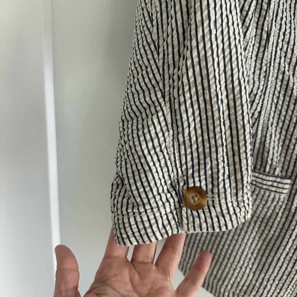 Lands' End Seersucker blue and White  Blazer - Picture 7 of 10